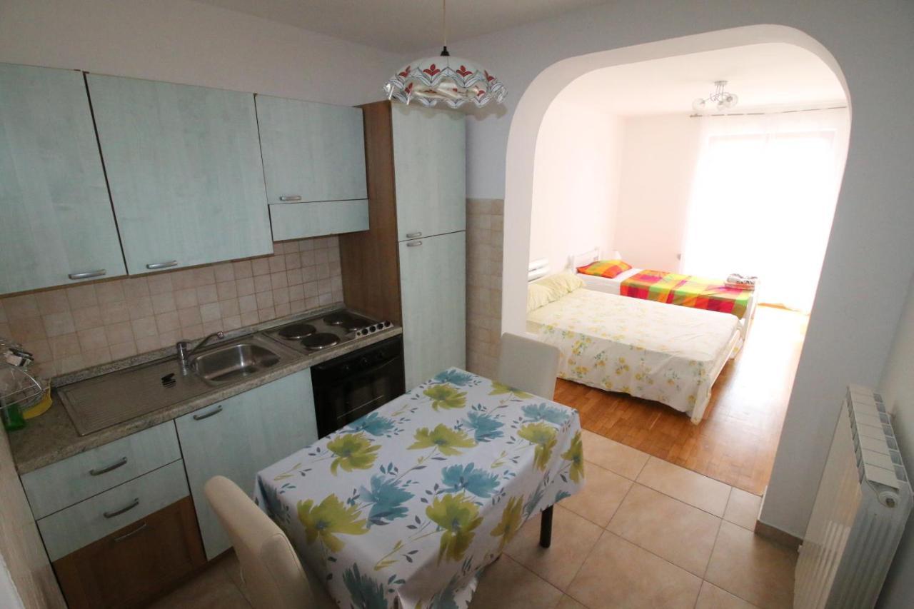 Apartments Mediteran ポルトローシュ エクステリア 写真